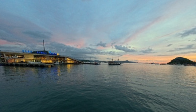 Harbor labuan bajo, Komodo indonesia tour-komodo tour package - komodo tour indonesia - best komodo Cruise,