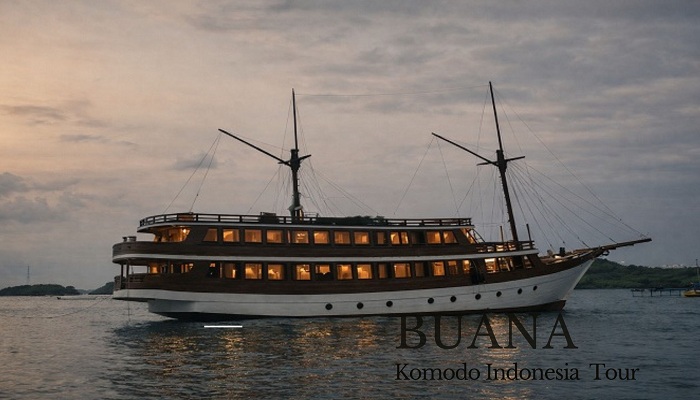 Review: Deck Class vs Cabin Class on Komodo Boats, Komodo indonesia tour, komodo tour package, komodo cruise, best komodo tour,